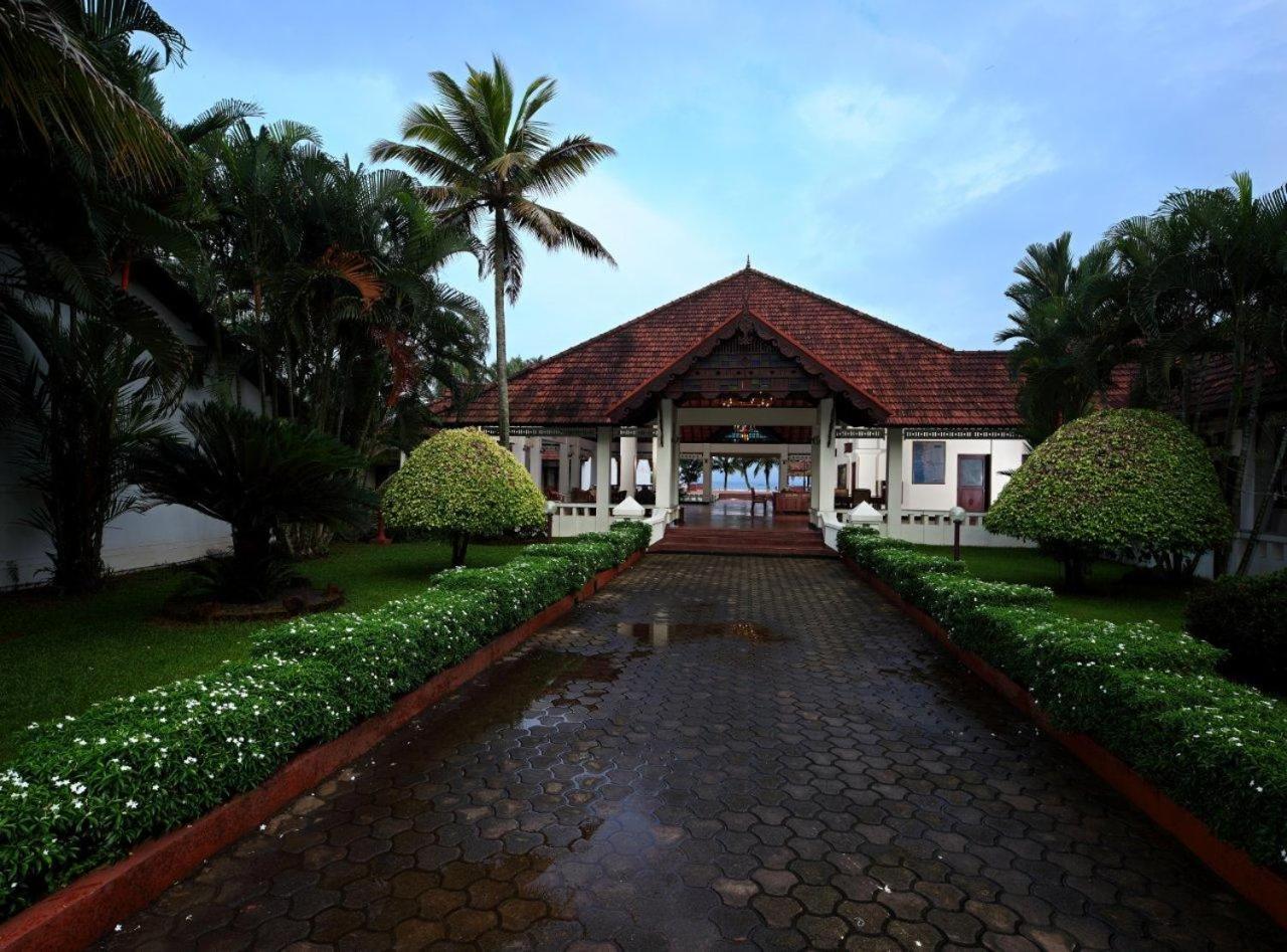 Abad Whispering Palms Hotel Kumarakom Kültér fotó