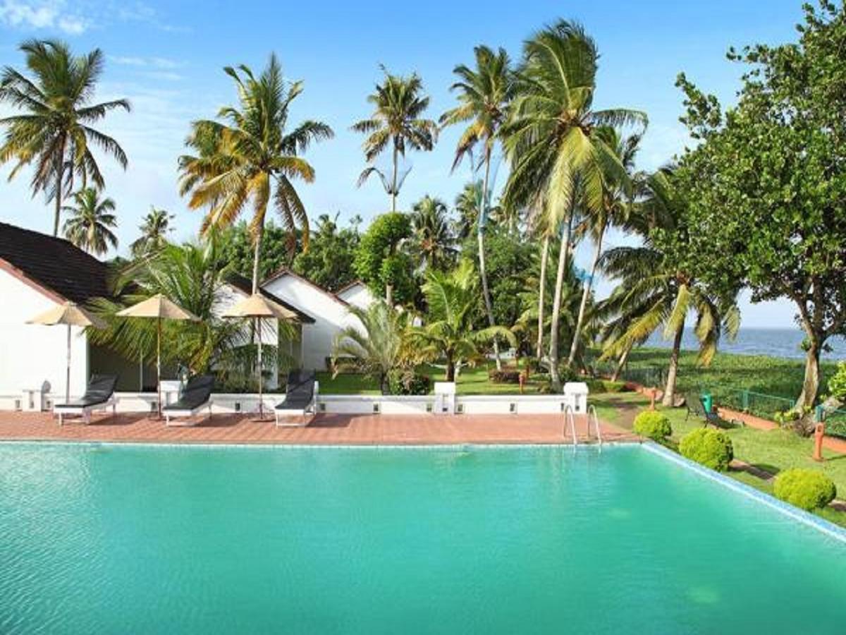 Abad Whispering Palms Hotel Kumarakom Kültér fotó