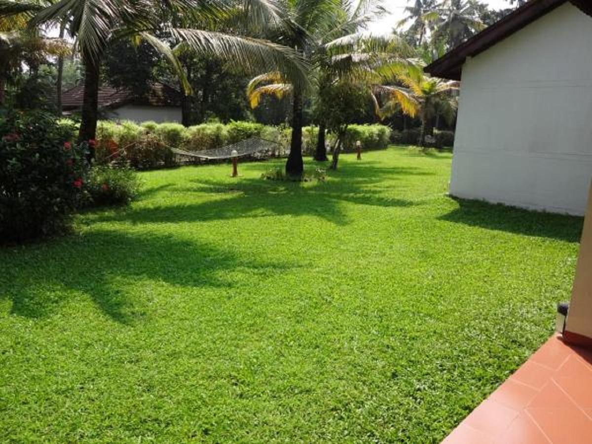 Abad Whispering Palms Hotel Kumarakom Kültér fotó